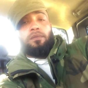 Meet your Posher, Raymond